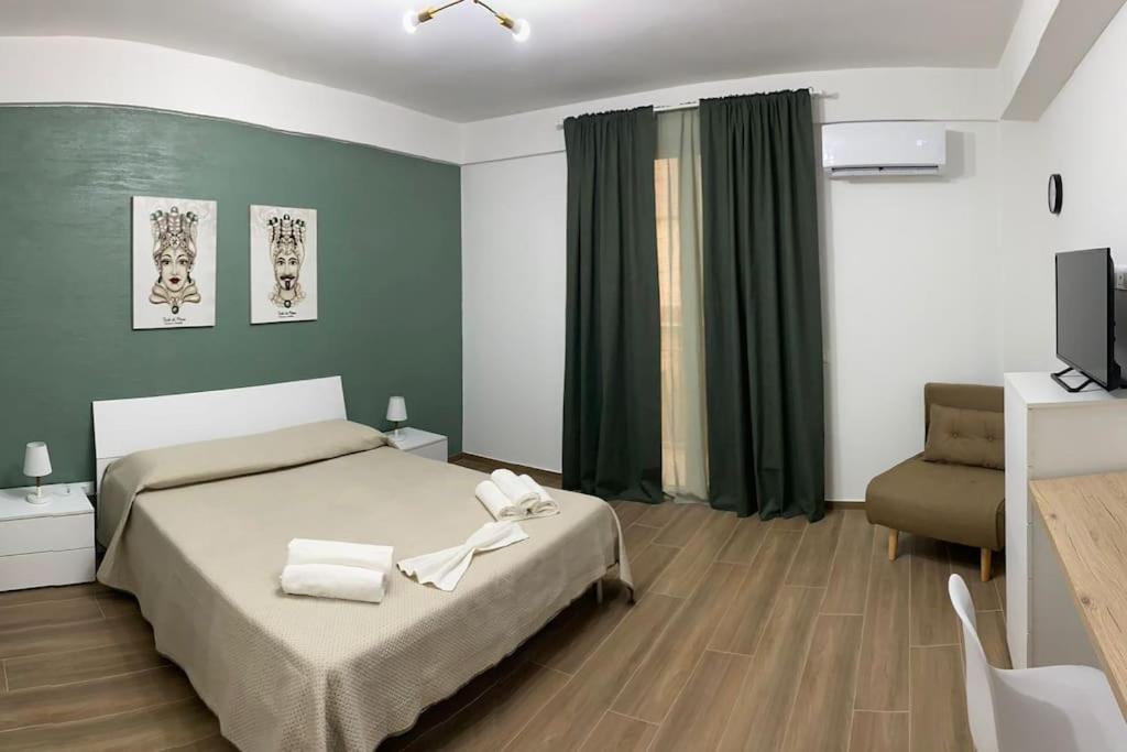 Goodluck Casa Vacanza Avola Bagian luar foto